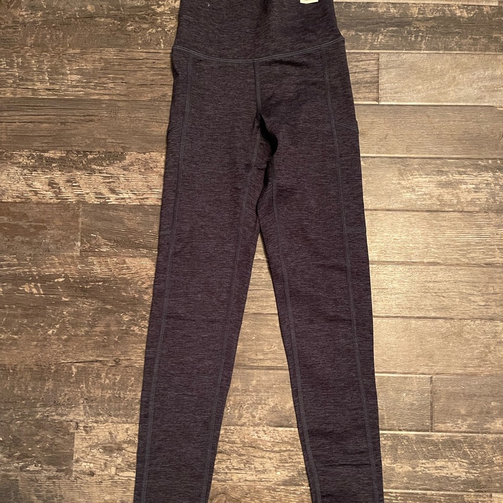 NWT Aerie Offline XXS heathered black leggings.